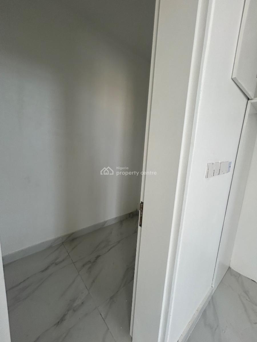 Luxury 1 Bedroom Flat, Lekki Phase 1, Lekki, Lagos, Flat / Apartment for Sale