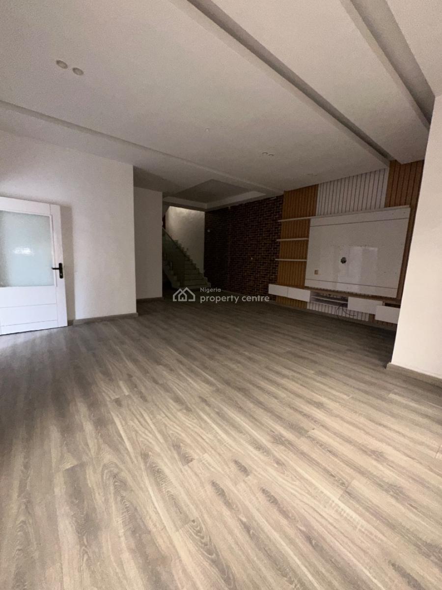 Specious an Newly Renovated 4 Bedroom Semi Detached Duplex, Salem Ilasan, Lekki, Lagos, Semi-detached Duplex for Rent