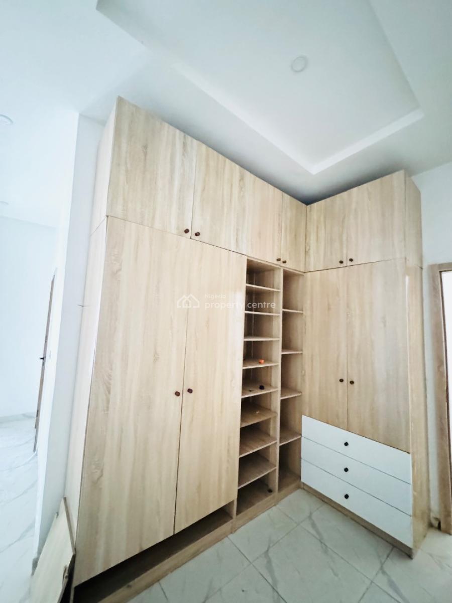 4 Bedroom Semi-detached, Ikota, Lekki, Lagos, Semi-detached Duplex for Sale