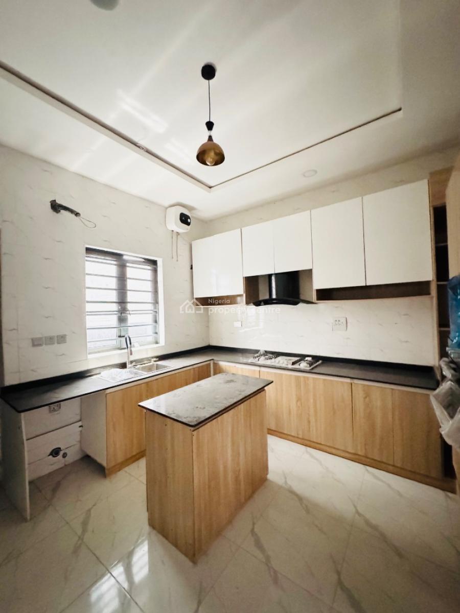 4 Bedroom Semi-detached, Ikota, Lekki, Lagos, Semi-detached Duplex for Sale