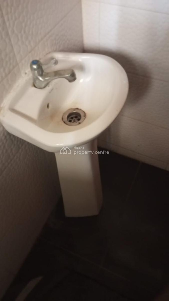 3 Bedroom Terraced with Bq, Alpha Beach Road, Lekki, Lagos, Terraced Duplex for Rent