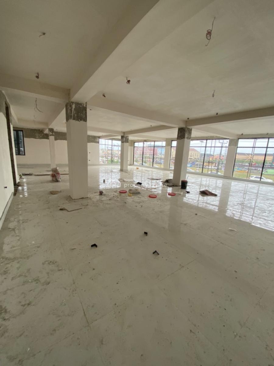 Bran New 200 Square Metre Show Room Upstairs and Downstairs, Chevron, Lekki Phase 2, Lekki, Lagos, Plaza / Complex / Mall for Rent
