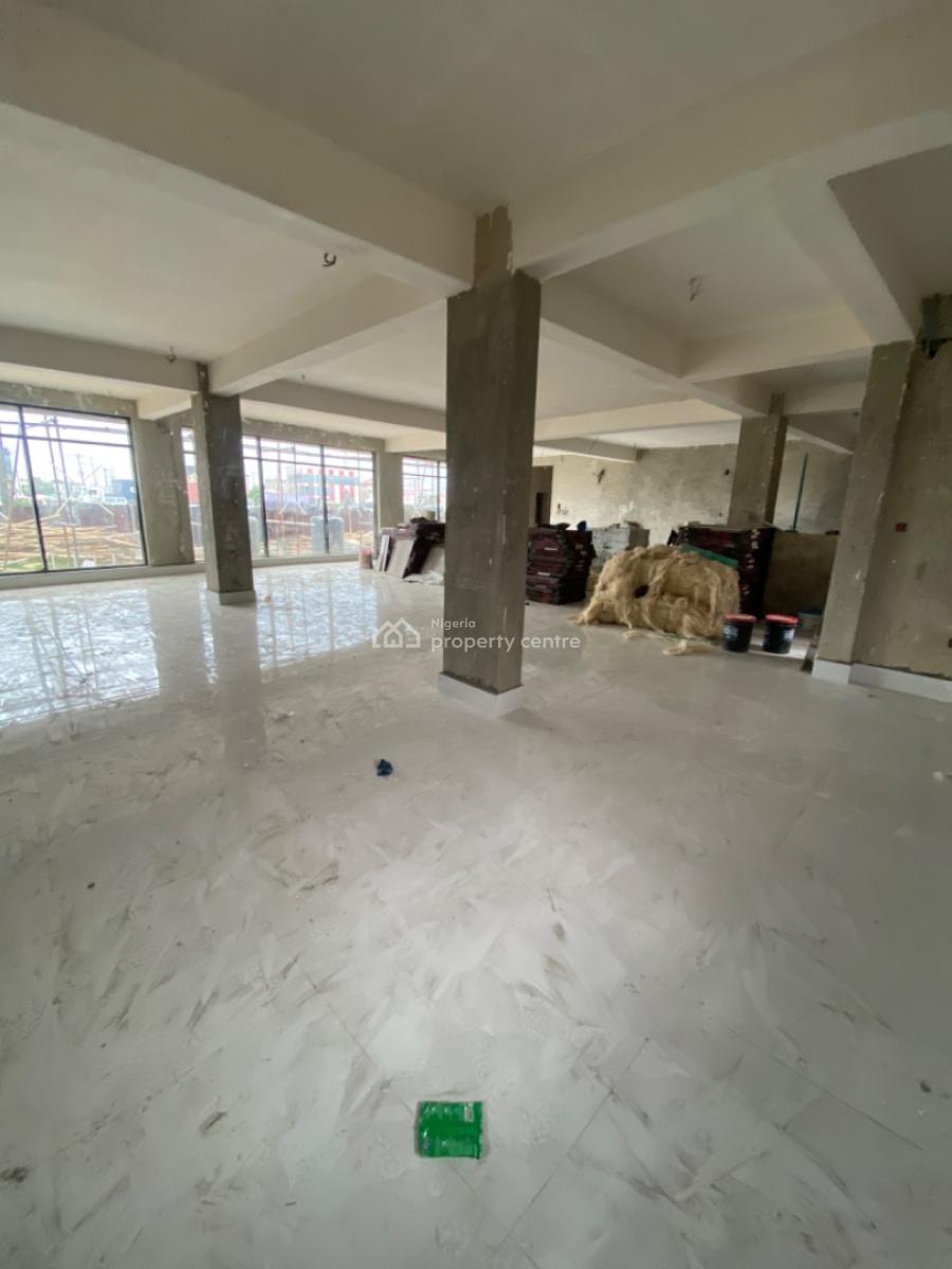 Bran New 200 Square Metre Show Room Upstairs and Downstairs, Chevron, Lekki Phase 2, Lekki, Lagos, Plaza / Complex / Mall for Rent