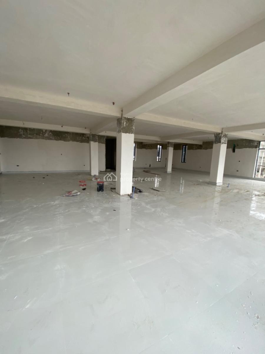 Bran New 200 Square Metre Show Room Upstairs and Downstairs, Chevron, Lekki Phase 2, Lekki, Lagos, Plaza / Complex / Mall for Rent