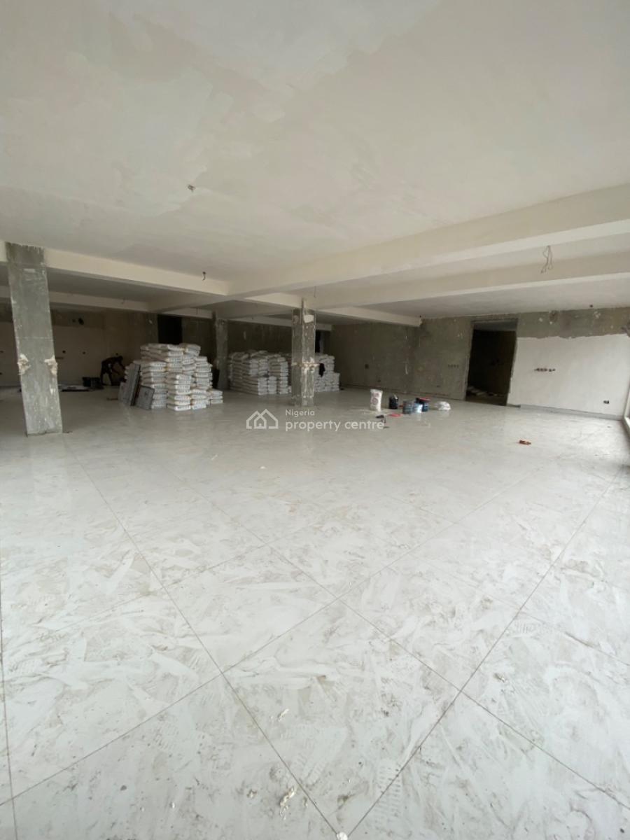 Bran New 200 Square Metre Show Room Upstairs and Downstairs, Chevron, Lekki Phase 2, Lekki, Lagos, Plaza / Complex / Mall for Rent