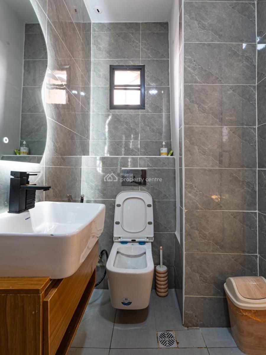 Modern Stunning Serviced 1 Bedroom Apartment, Lekki Phase 1, Lekki, Lagos, House Short Let