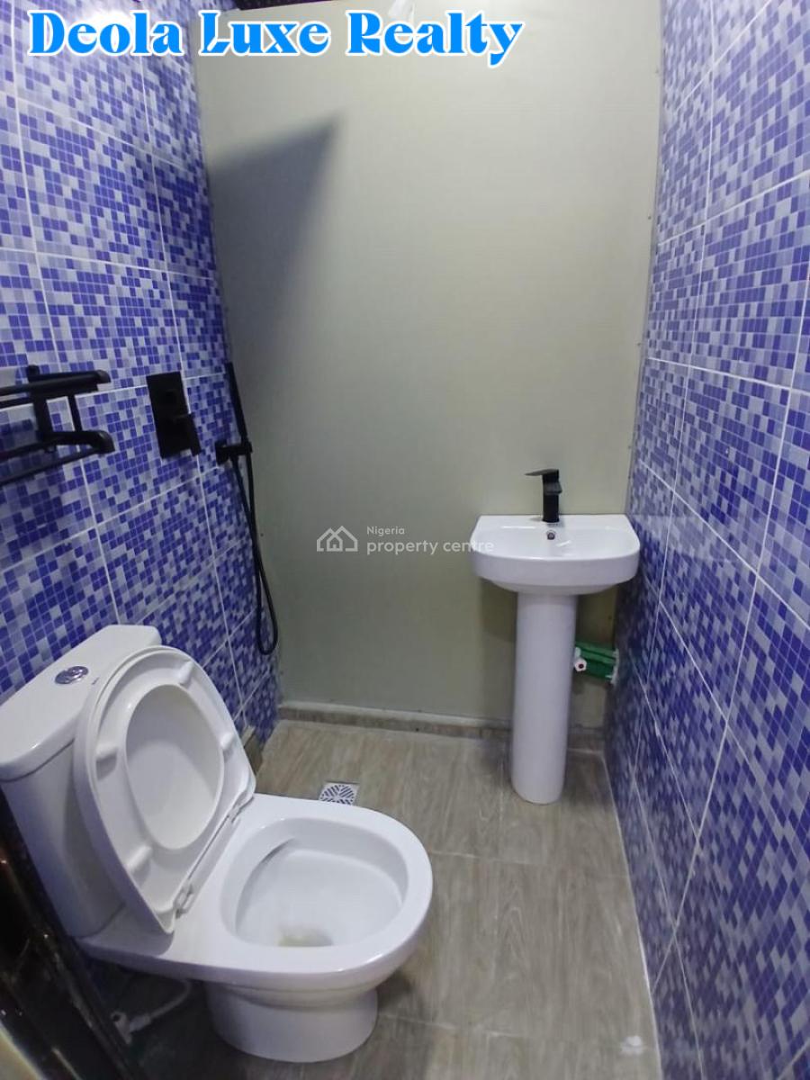 a Nice and Spacious 2 Bedrooms Self Serviced Apartment, Close to Dowel College, Lekki Phase 1, Lekki, Lagos, Flat / Apartment for Rent