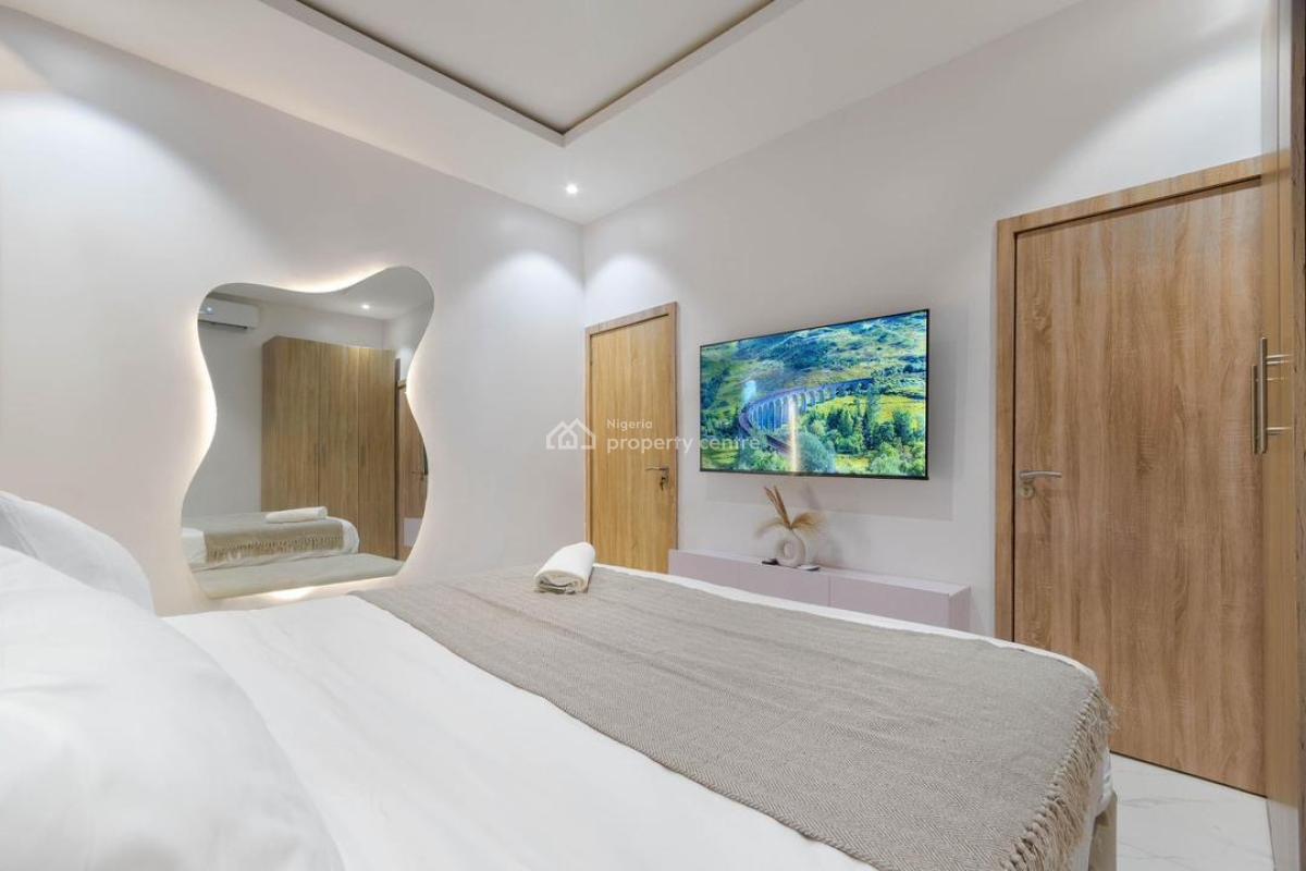 Experience Luxury Living at Its Finest in This Exquisite 3-bedroom, Lekki Phase 1, Lekki, Lagos, Flat / Apartment Short Let