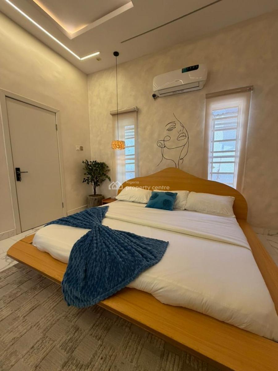 Experience Luxury Living at Its Finest in This Exquisite 3-bedroom Apartment, Lekki Phase 1, Lekki, Lagos, Flat / Apartment Short Let