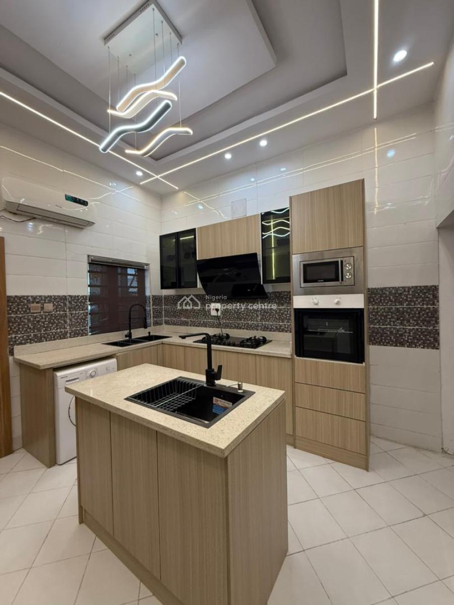 Experience Luxury Living at Its Finest in This Exquisite 3-bedroom Apartment, Lekki Phase 1, Lekki, Lagos, Flat / Apartment Short Let