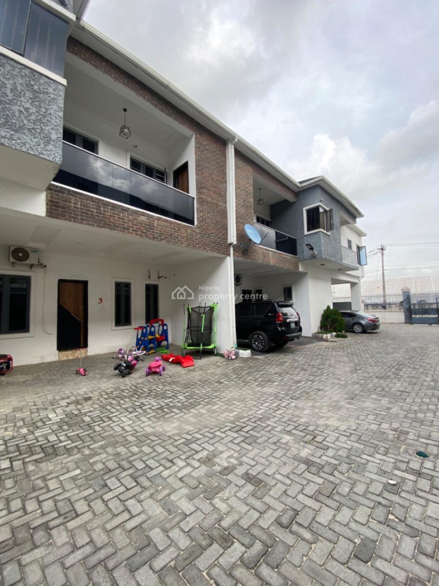 Spacious 3 Bedrooms Terraced Duplex with Bq, Orchid, Lekki Phase 2, Lekki, Lagos, Terraced Duplex for Rent