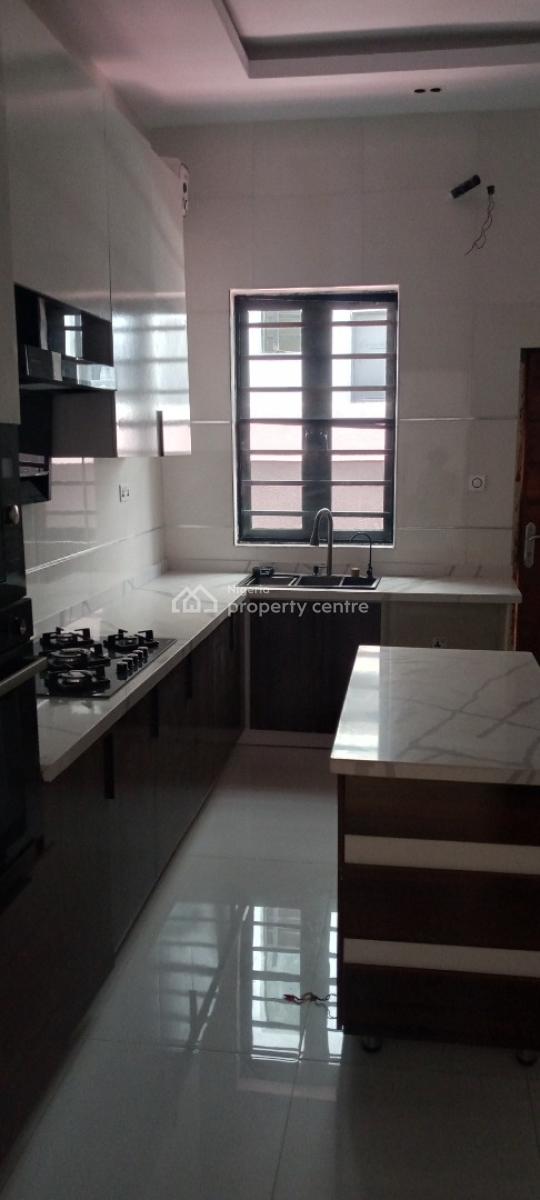 Self Compound 4 Bedrooms  Semi-detached Duplex, Chevron, Ajah, Lagos, Semi-detached Duplex for Sale