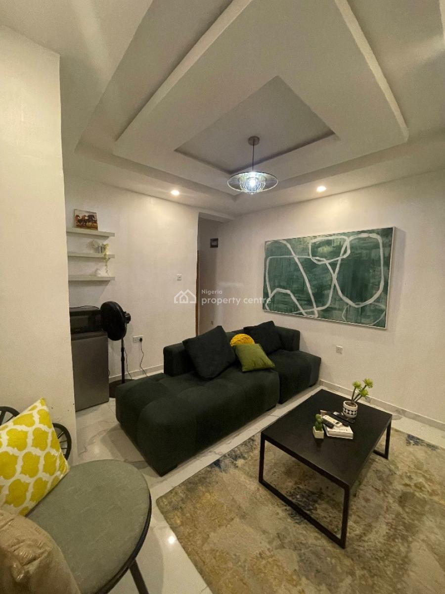 Beautiful 1 Bedroom Apartment, 14, Arikewuyo Street, Off Ilupeju-onipanu Road., Ilupeju, Lagos, Flat / Apartment Short Let