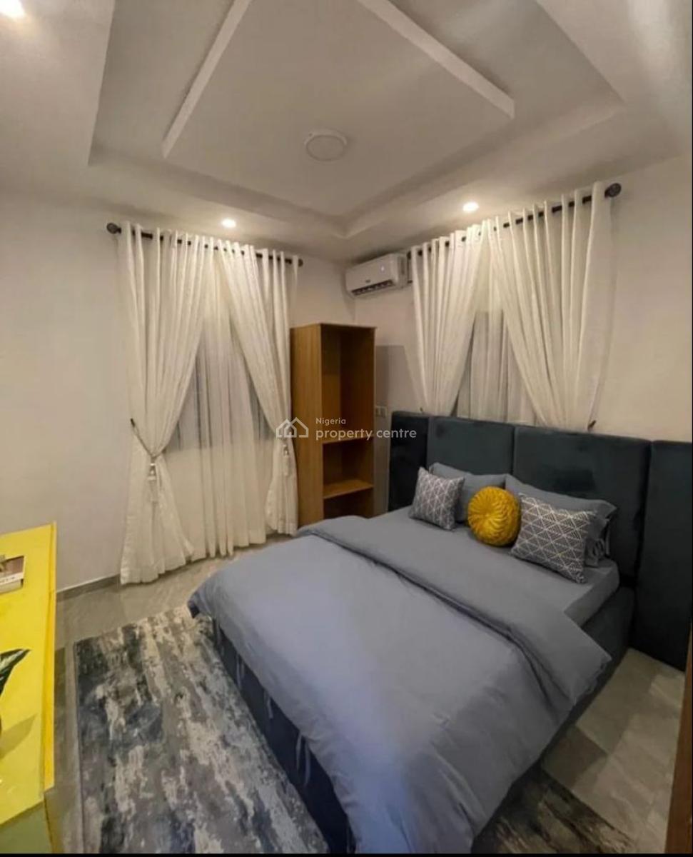 Beautiful 1 Bedroom Apartment, 14, Arikewuyo Street, Off Ilupeju-onipanu Road., Ilupeju, Lagos, Flat / Apartment Short Let