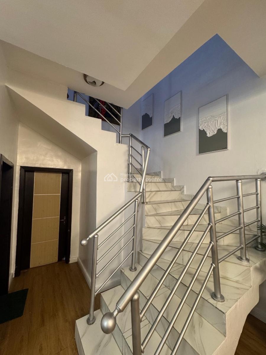 Distress 4 Bedroom Semi Detached Duplex with Bq, Ikota, Lekki, Lagos, Semi-detached Duplex for Sale