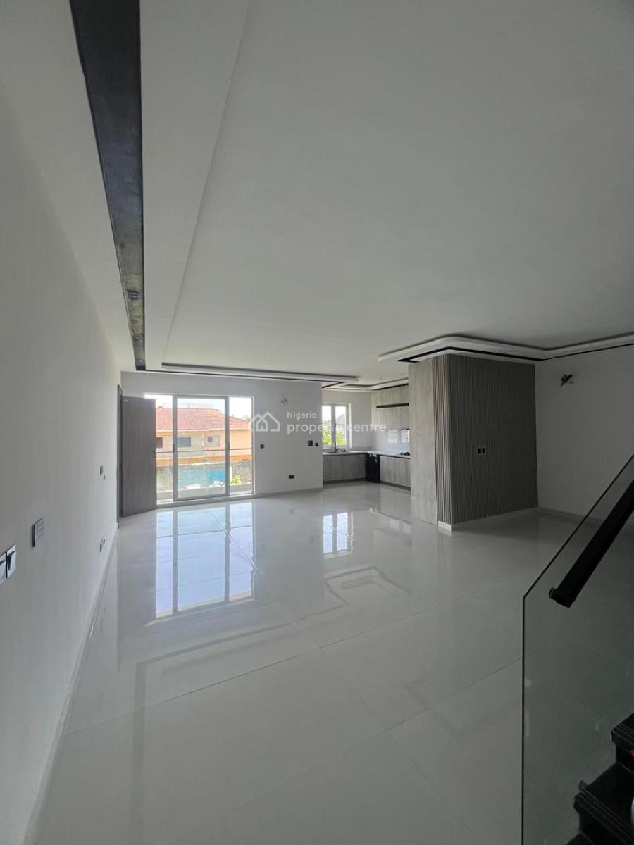 2 Bedroom Maisonnette, Lekki Phase 1, Lekki, Lagos, Terraced Duplex for Sale