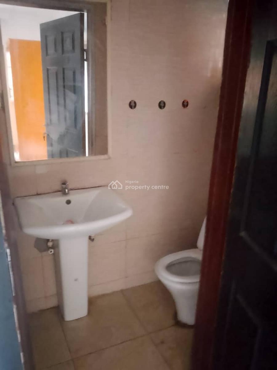 Clean 3 Bedroom, Peace Estate, Oregun, Ikeja, Lagos, Flat / Apartment for Rent