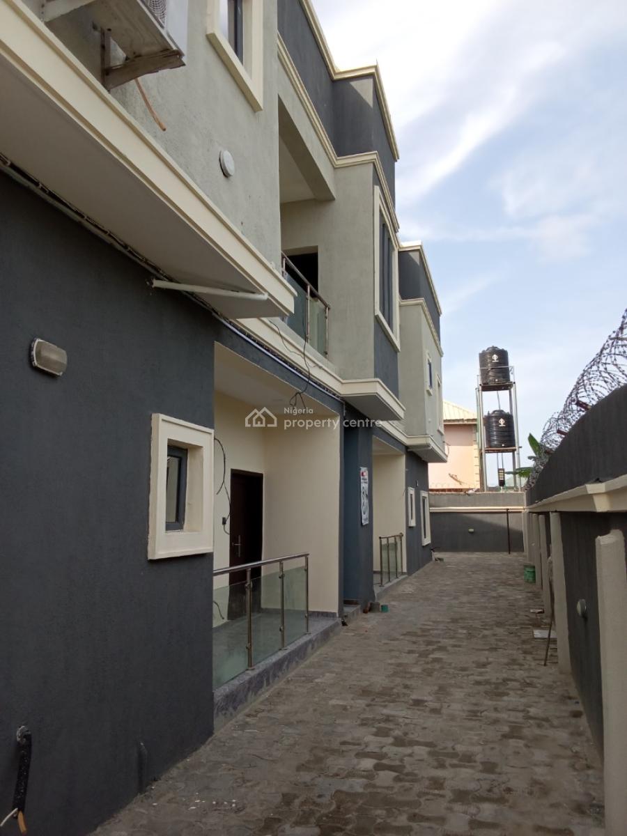 Spacious 3 Bedroom Apartment, Pan Villa Estate, Abijo, Lekki, Lagos, Flat / Apartment for Rent