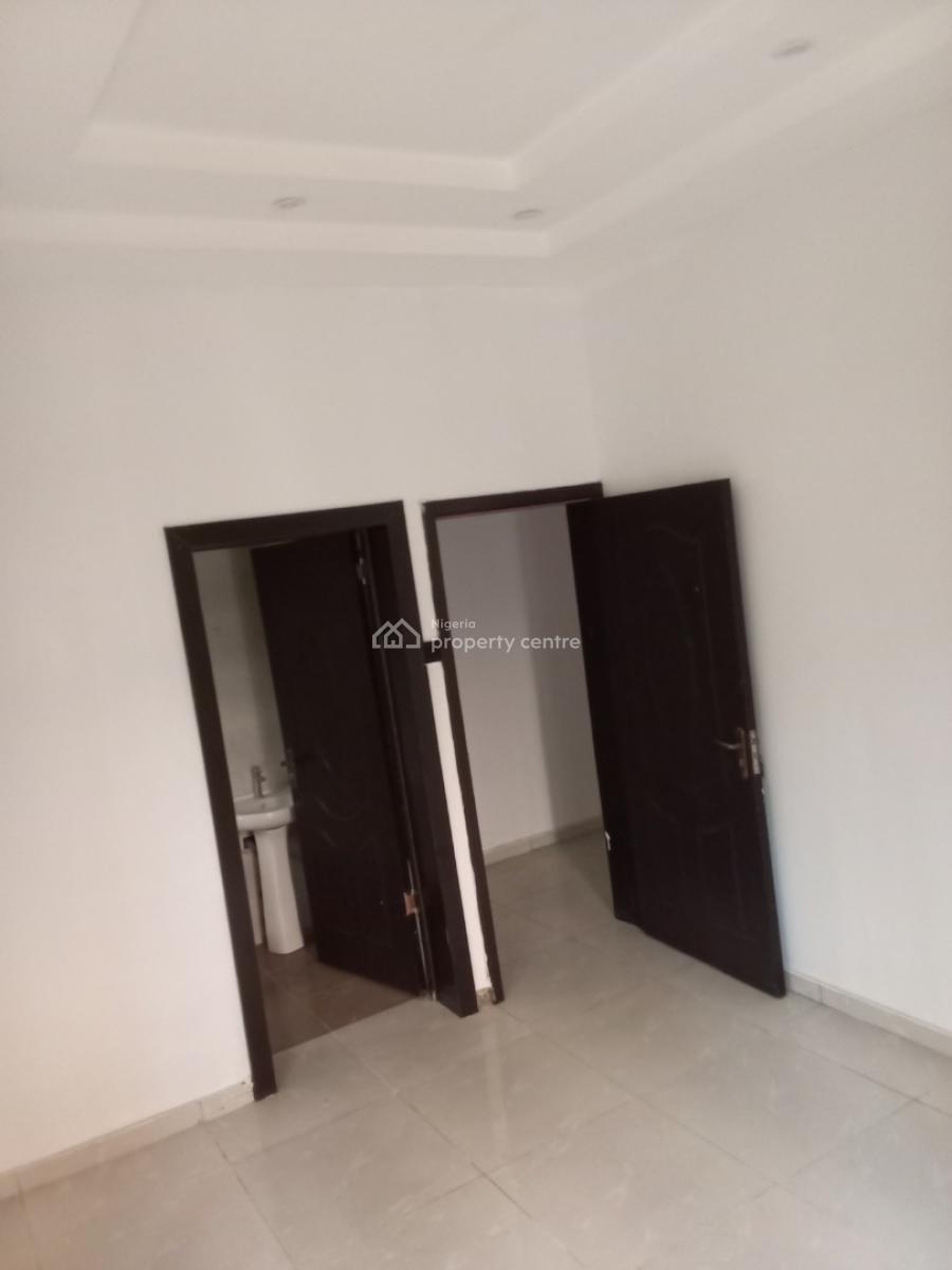 Spacious 3 Bedroom Apartment, Pan Villa Estate, Abijo, Lekki, Lagos, Flat / Apartment for Rent