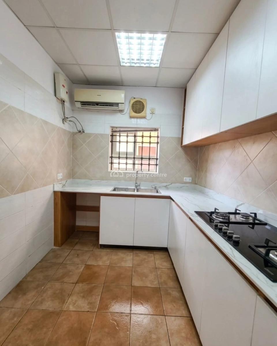 2 Bedroom Apartment, Lekki Phase 1, Lekki, Lagos, Flat / Apartment for Rent