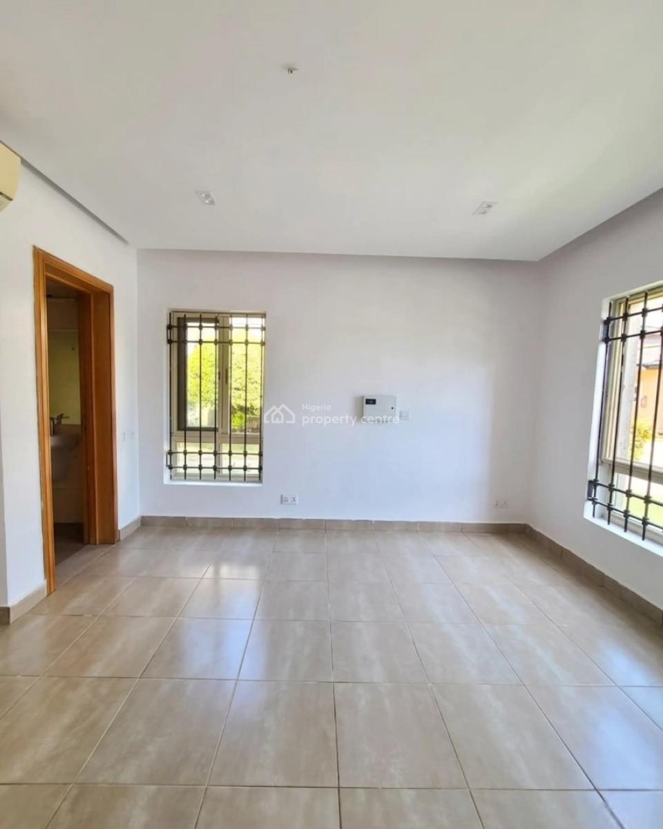 2 Bedroom Apartment, Lekki Phase 1, Lekki, Lagos, Flat / Apartment for Rent