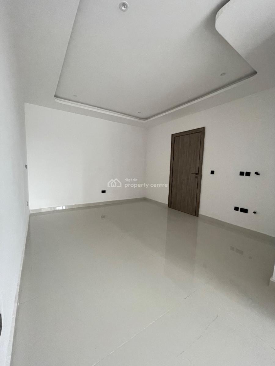 2 Bedroom Maisonnette, Off Admiralty, Lekki Phase 1, Lekki, Lagos, Terraced Duplex for Rent