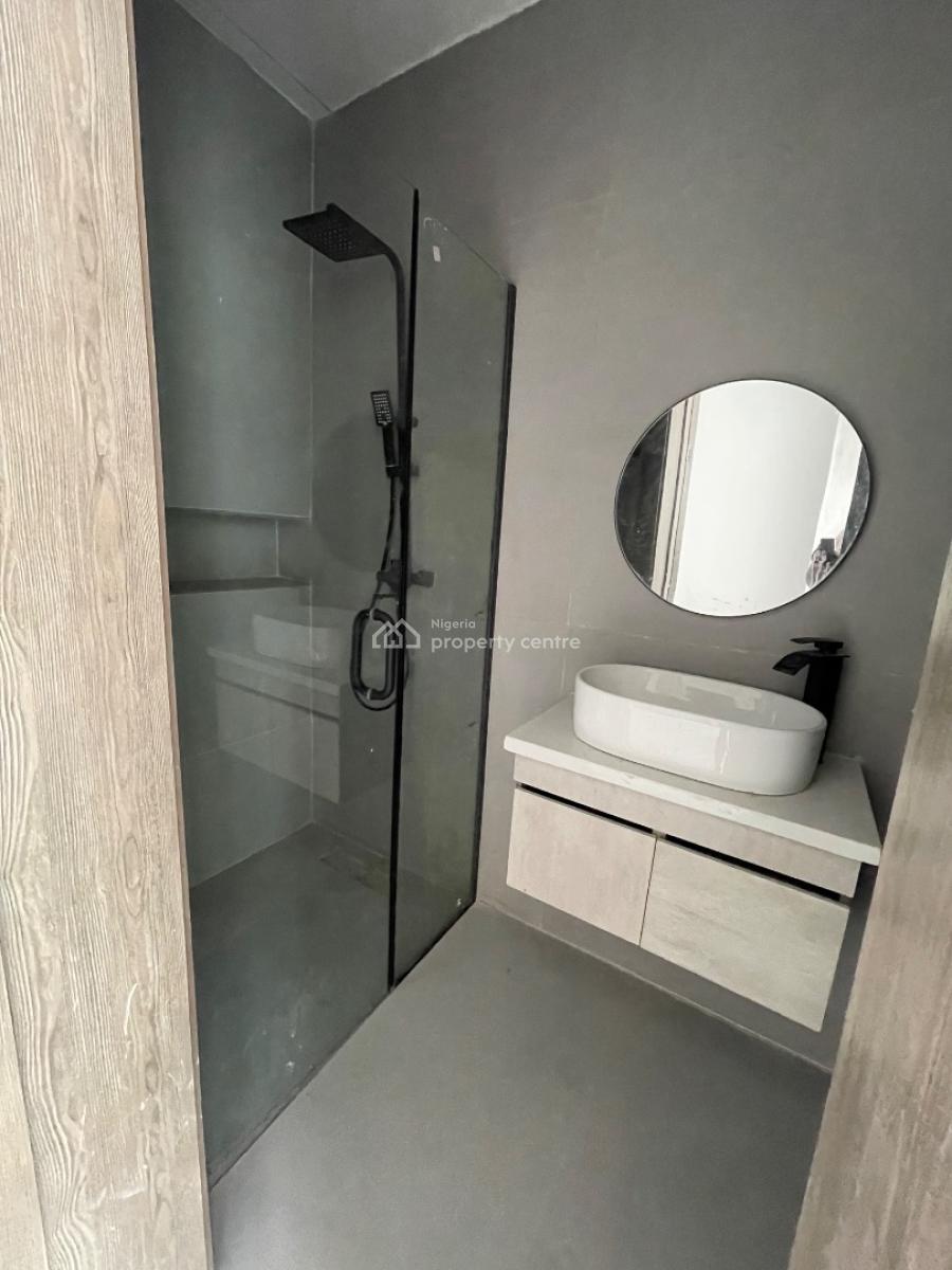 2 Bedroom Maisonnette, Off Admiralty, Lekki Phase 1, Lekki, Lagos, Terraced Duplex for Rent