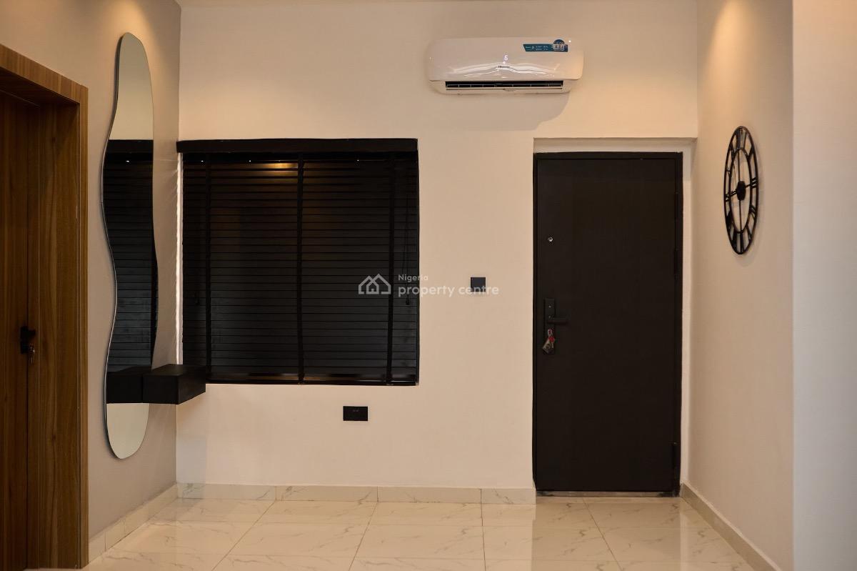 2 Bedroom Pent Floor Luxury Serviced Apartment, Abeke Animashaun Street, Lekki Phase 1, Lekki, Lagos, Flat / Apartment for Rent