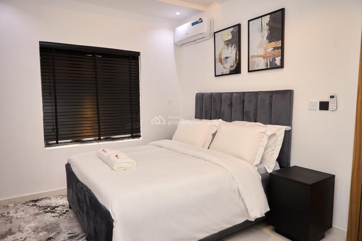 2 Bedroom Pent Floor Luxury Serviced Apartment, Abeke Animashaun Street, Lekki Phase 1, Lekki, Lagos, Flat / Apartment for Rent