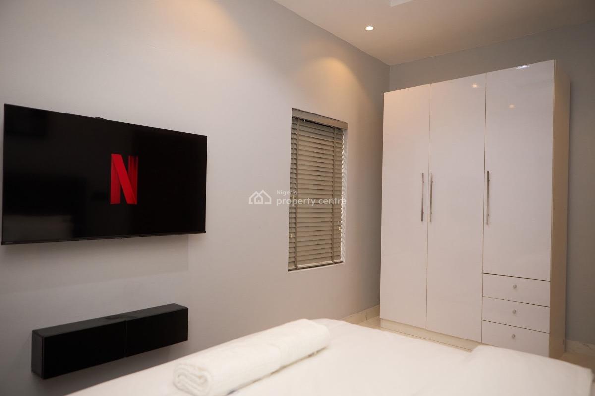 2 Bedroom Pent Floor Luxury Serviced Apartment, Abeke Animashaun Street, Lekki Phase 1, Lekki, Lagos, Flat / Apartment for Rent