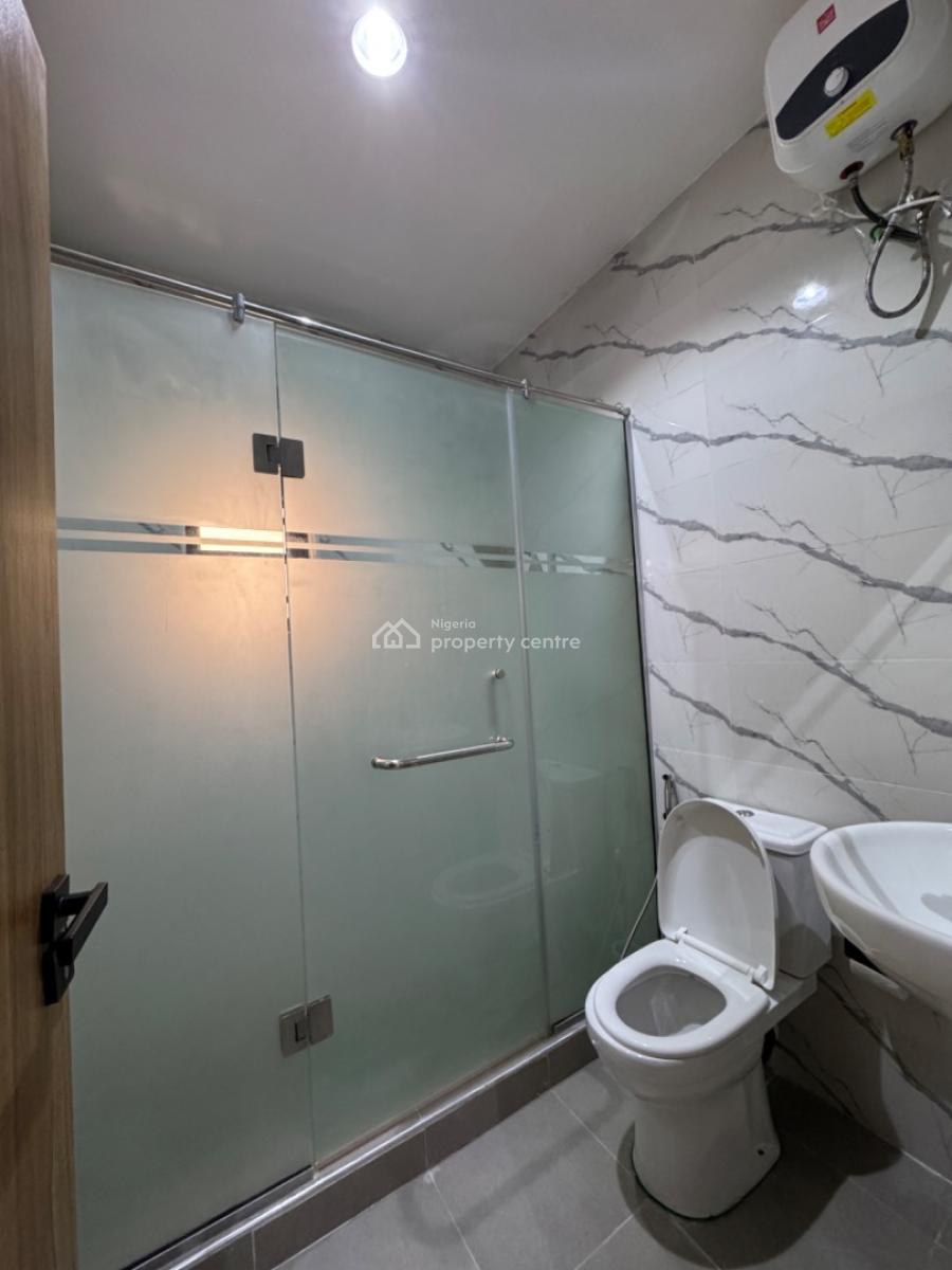 2 Bedroom Pent Floor Luxury Serviced Apartment, Abeke Animashaun Street, Lekki Phase 1, Lekki, Lagos, Flat / Apartment for Rent