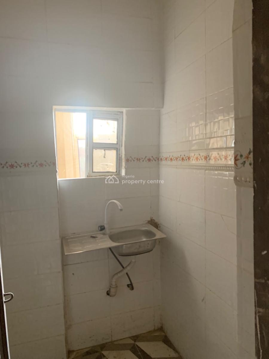 Spacious One Bedroom Flat on The First Floor, Zone 3, Wuse, Abuja, Mini Flat (room and Parlour) for Rent