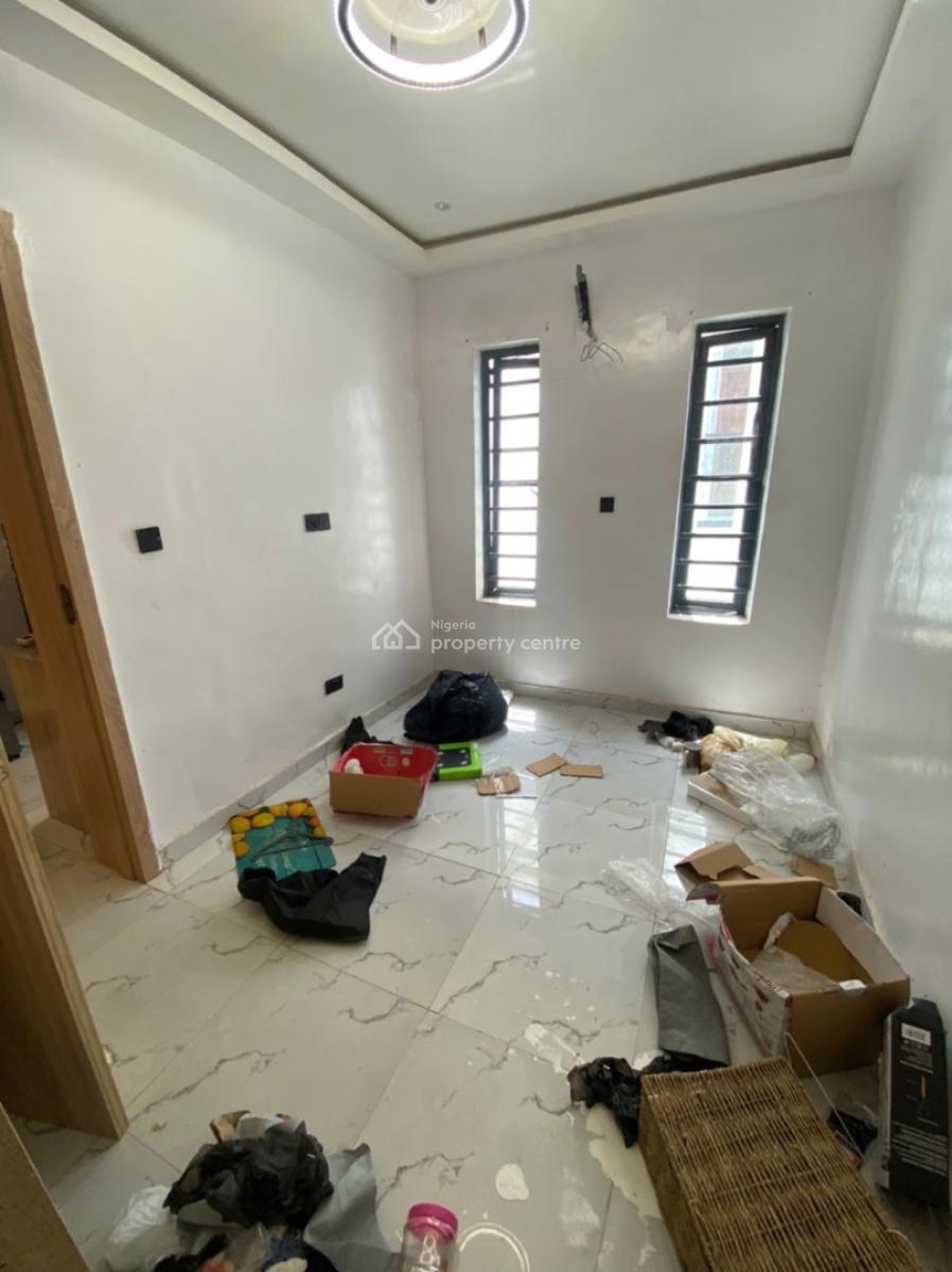 Lovely 2 Bedroom Apartment, Ologolo, Lekki, Lagos, Flat / Apartment for Rent