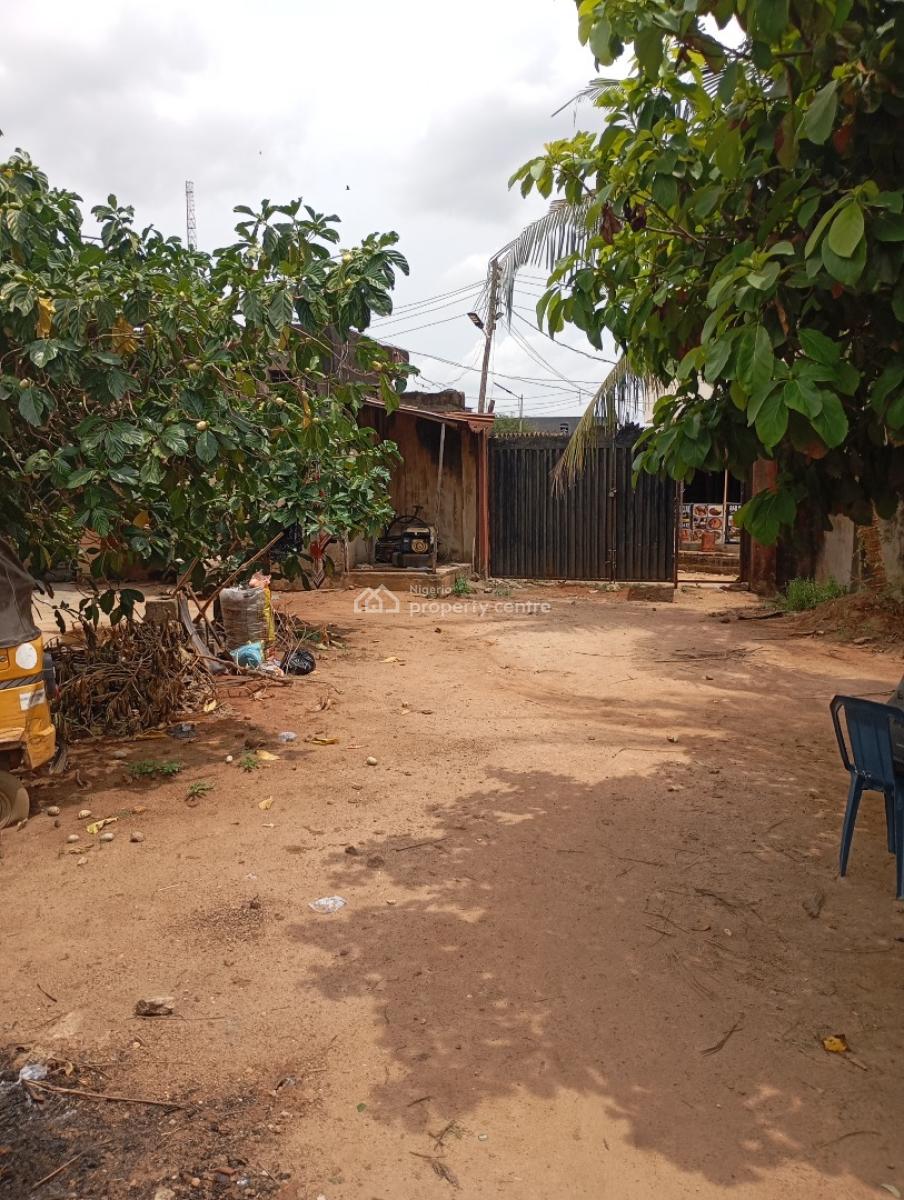 Redevelopable 2 Bedrooms Bungalow on About 550sqm Land, Ayorinde Street, Off Agbelekale, Alimosho, Abule Egba, Agege, Lagos, Detached Bungalow for Sale
