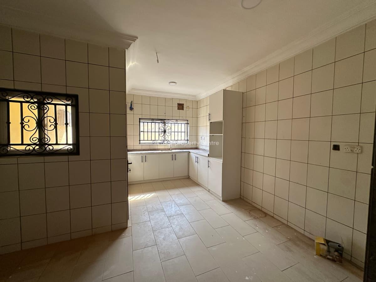 Spacious 3 Bedroom Apartment, Ilaje, Ajah, Lagos, Flat / Apartment for Rent