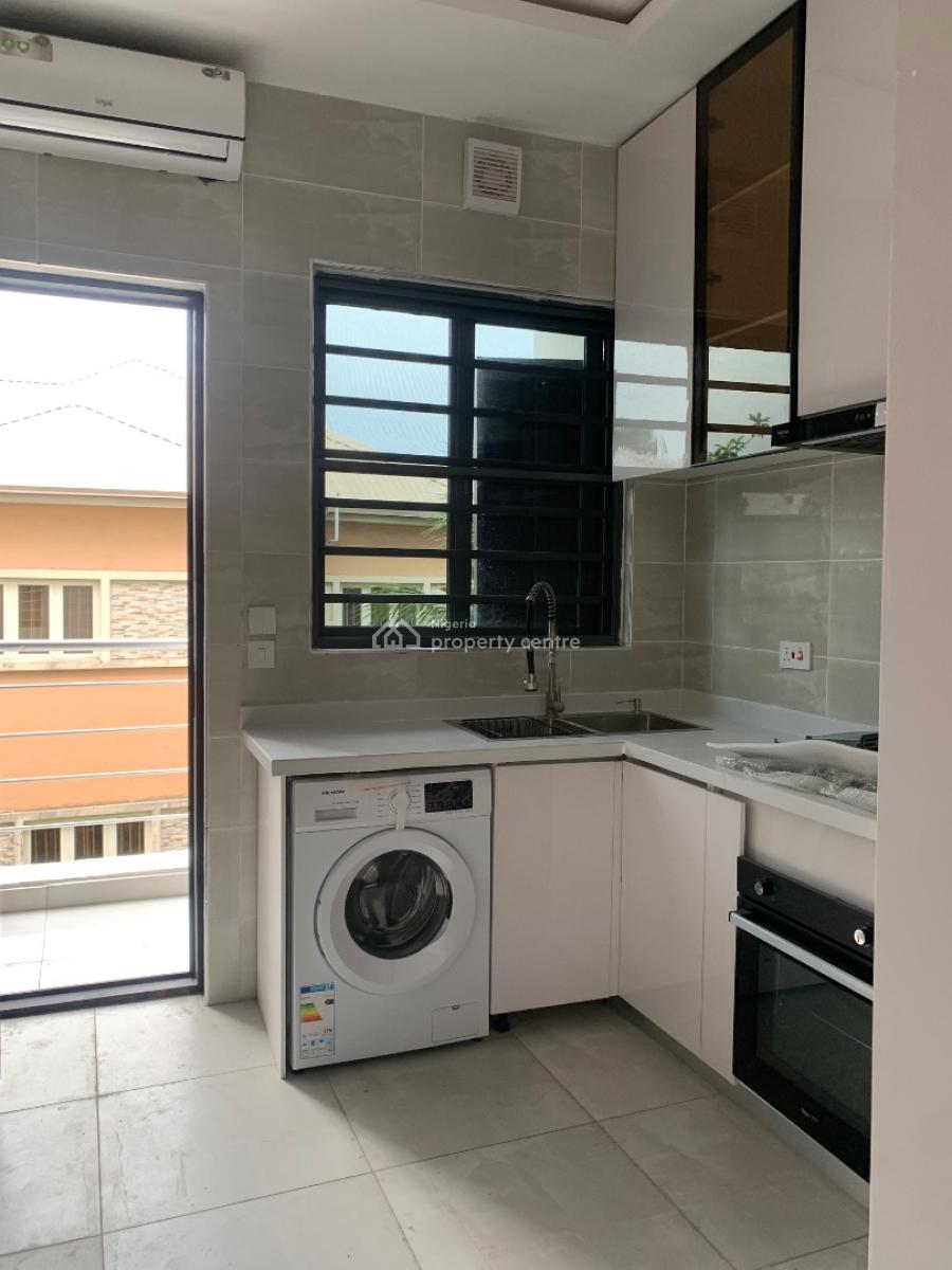 Brand New Luxurious 3 Bedroom Serviced Apartment with Bq in an Estate, Lekki Phase 1, Lekki, Lagos, Flat / Apartment for Rent