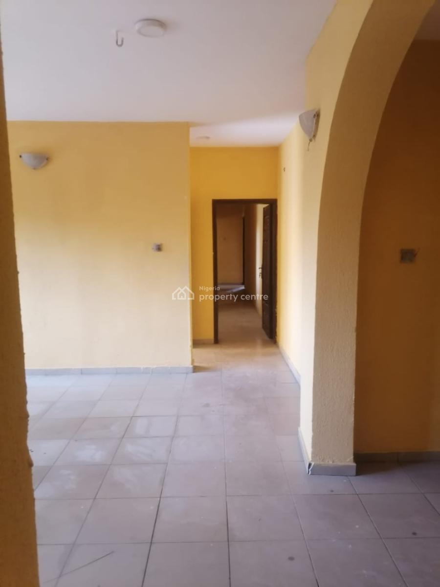 2 Bedrooms, Downstairs Flat., Opposite Thomas Estate on Ado Road, Ajah, Lagos, Flat / Apartment for Rent