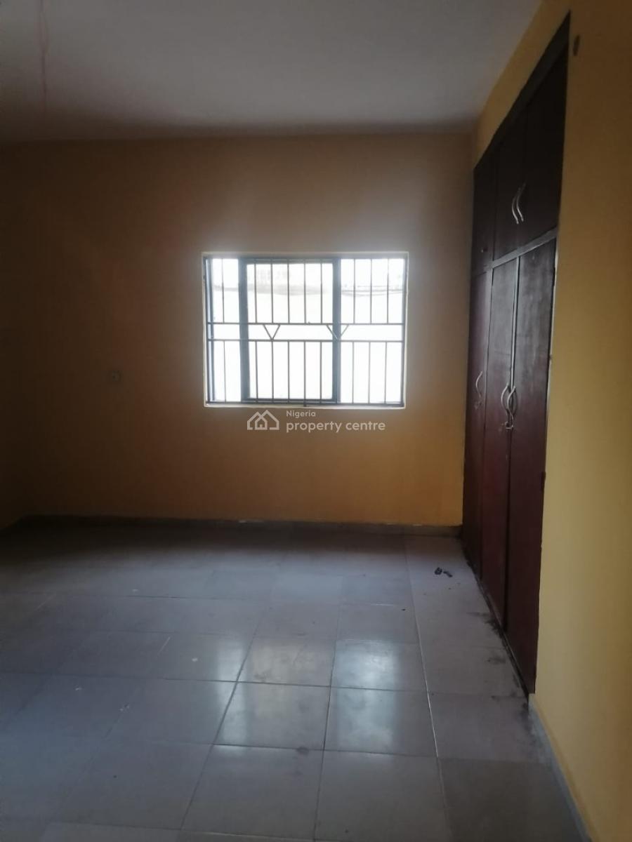 2 Bedrooms, Downstairs Flat., Opposite Thomas Estate on Ado Road, Ajah, Lagos, Flat / Apartment for Rent