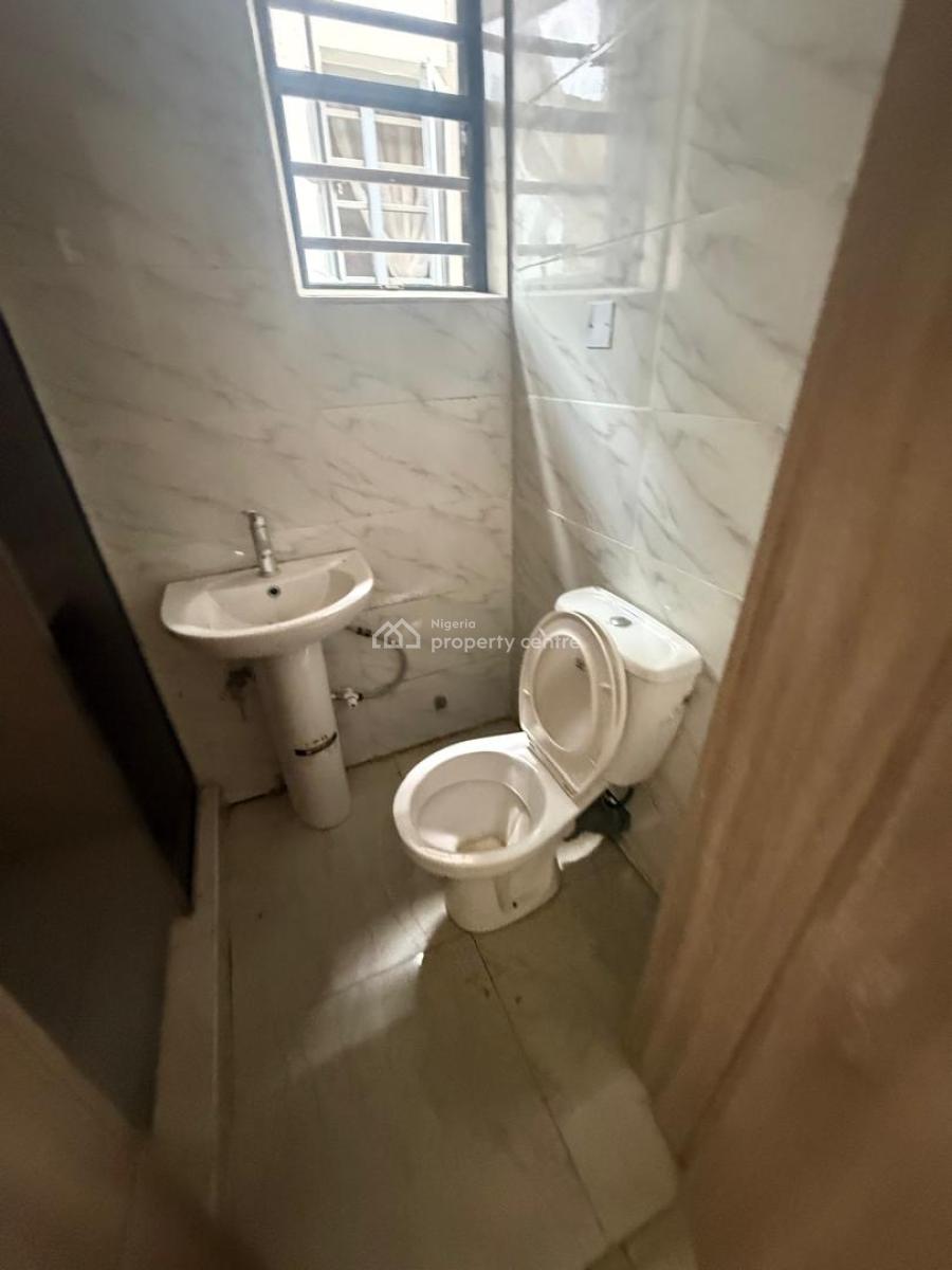 Newly Spacious Semi Master in a Secured Estate, Orchid Road,  Royal Pine Estate, Lekki, Lagos, Self Contain (single Rooms) for Rent