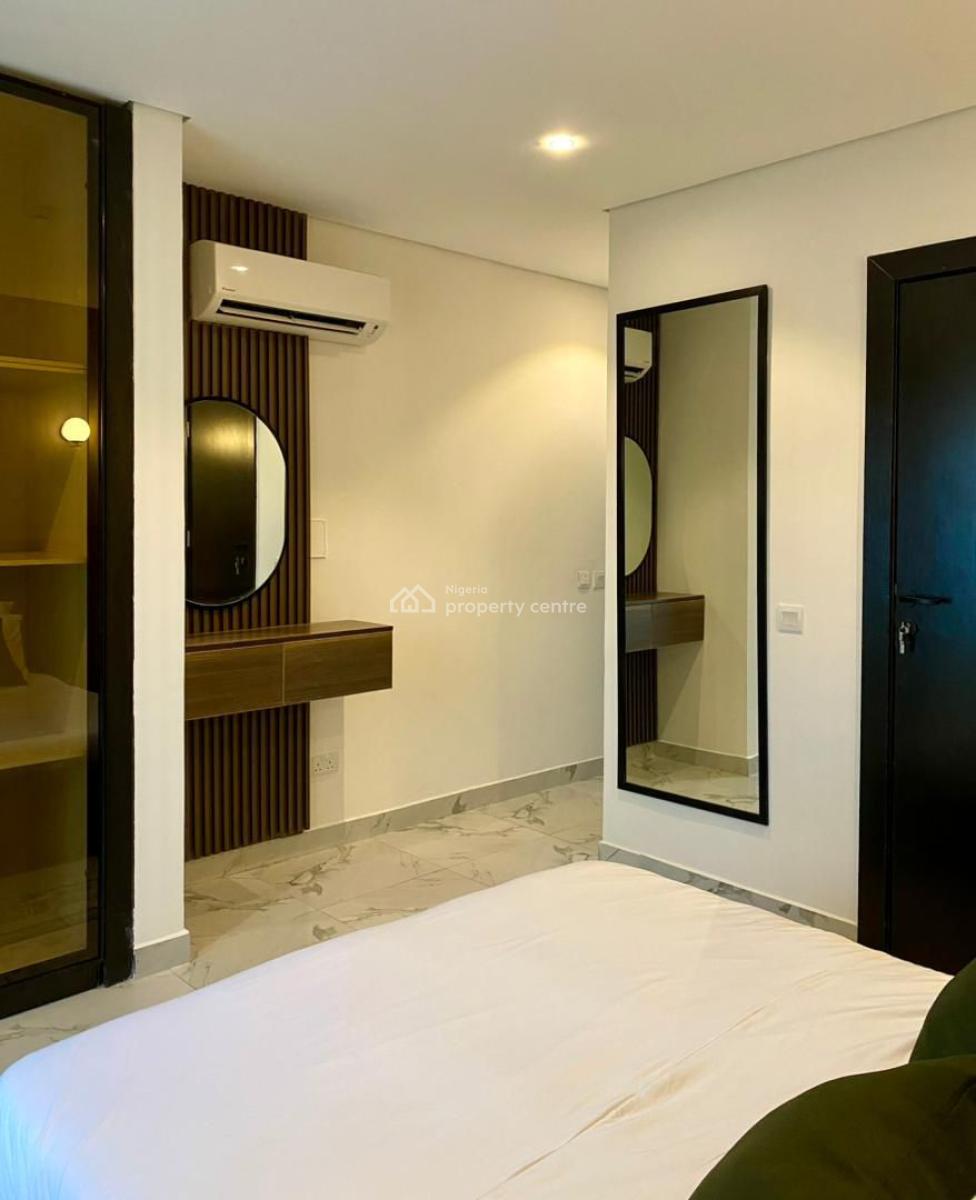 Beautiful 3-bedroom Apartment with Starlink Network, Old Ikoyi, Ikoyi, Lagos, Flat / Apartment Short Let