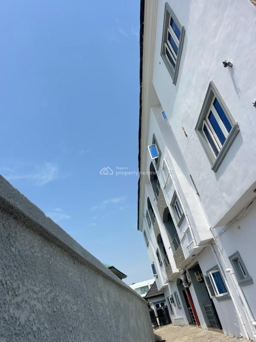 3 Bedroom Apartment, Atlantic View Estate, New Road Bus Stop, Lekki Phase 2, Lekki, Lagos, Flat / Apartment for Rent