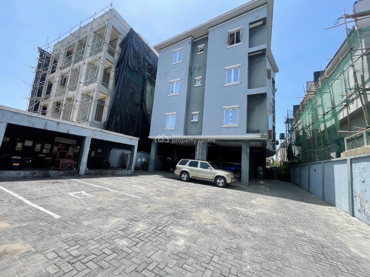 Spacious 3 Bedrooms Flat All Rooms Ensuite, Lekki, Lagos, Flat / Apartment for Rent