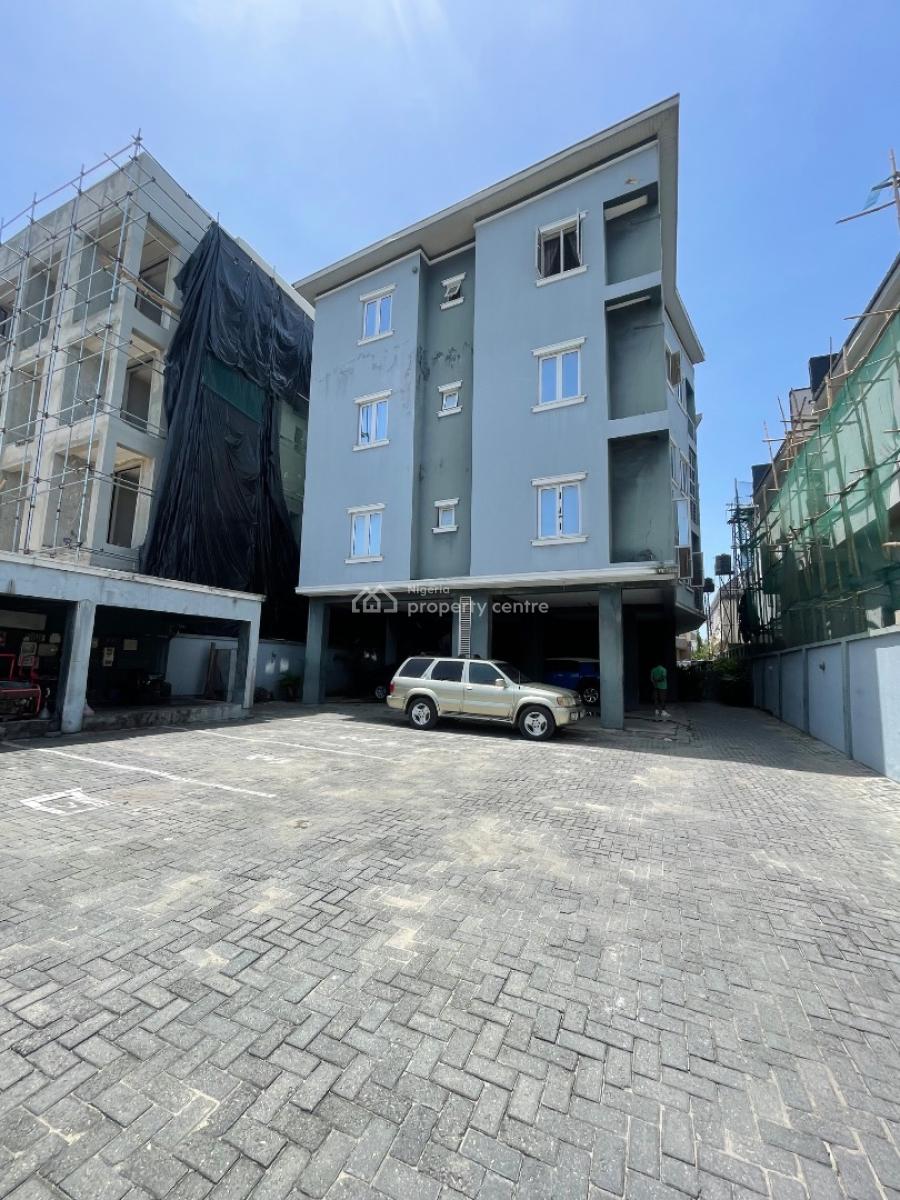 Spacious 3 Bedrooms Flat All Rooms Ensuite, Lekki, Lagos, Flat / Apartment for Rent