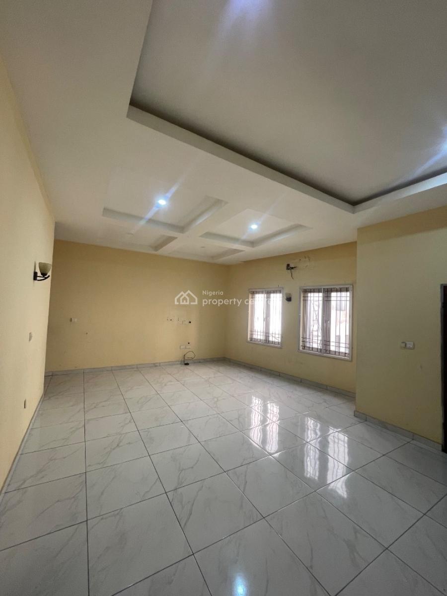 Spacious 3 Bedrooms Flat All Rooms Ensuite, Lekki, Lagos, Flat / Apartment for Rent