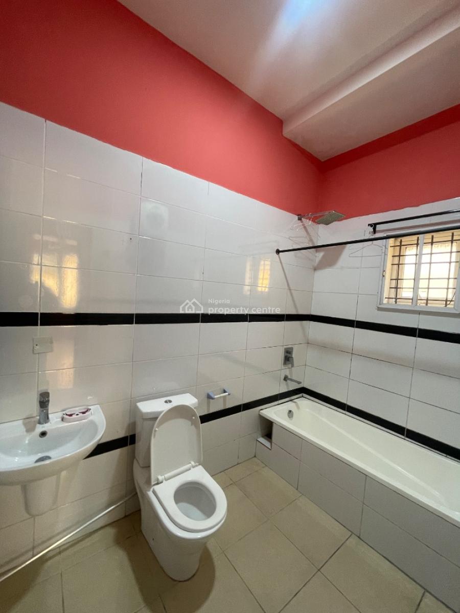 Spacious 3 Bedrooms Flat All Rooms Ensuite, Lekki, Lagos, Flat / Apartment for Rent