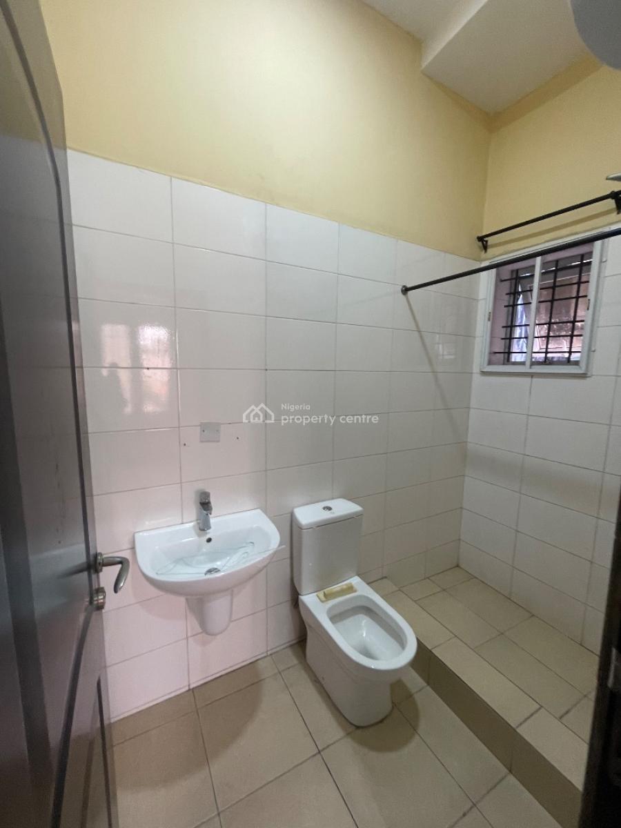 Spacious 3 Bedrooms Flat All Rooms Ensuite, Lekki, Lagos, Flat / Apartment for Rent