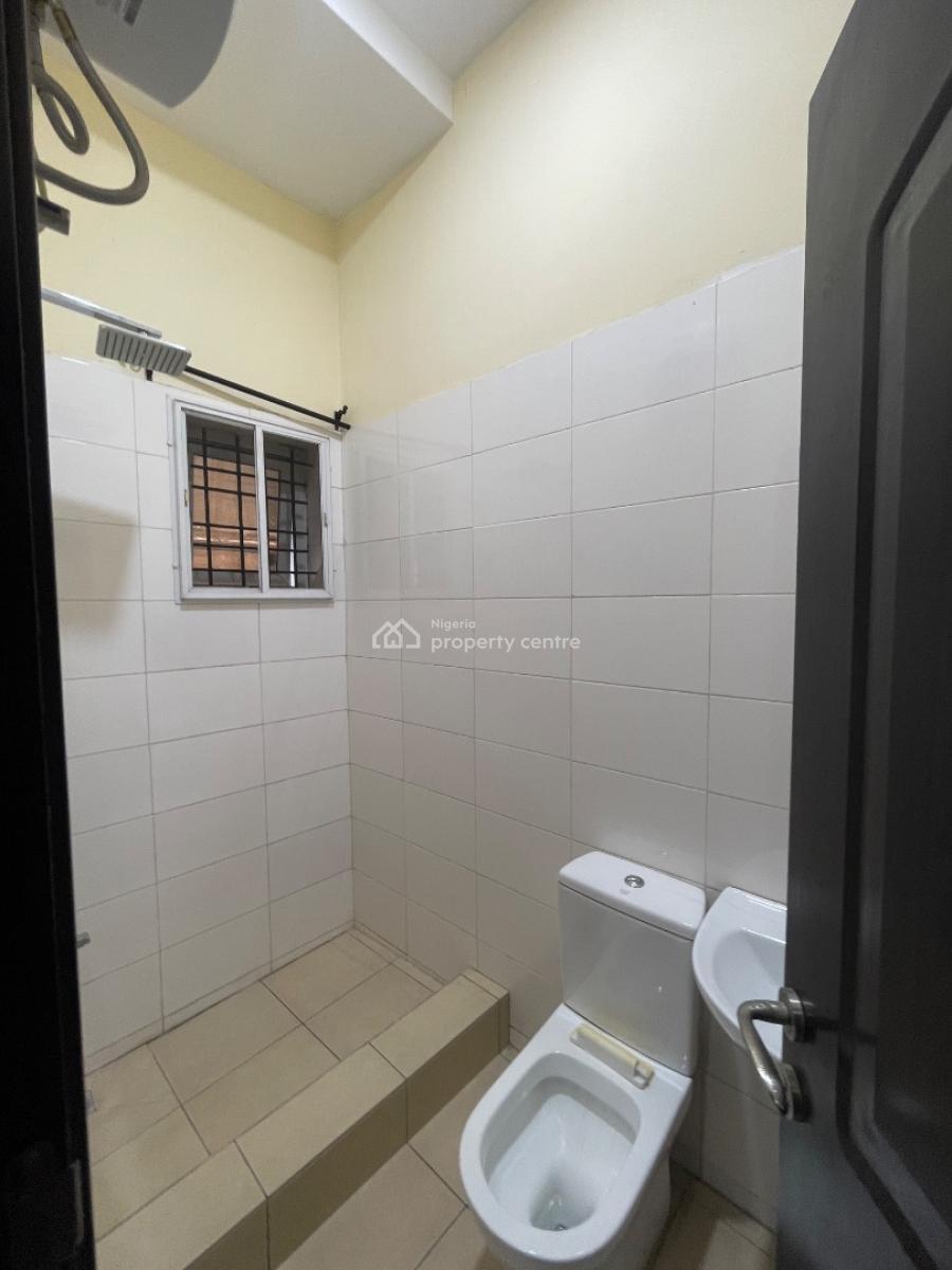 Spacious 3 Bedrooms Flat All Rooms Ensuite, Lekki, Lagos, Flat / Apartment for Rent