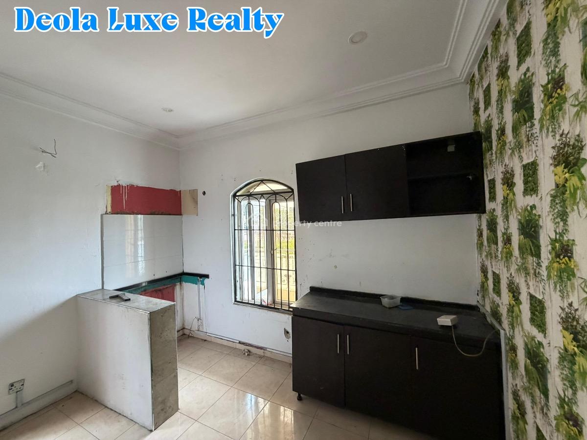 a Nice Room Self Contained (fully Serviced), Off Admiralty Way, Lekki Phase 1, Lekki, Lagos, Self Contain (single Rooms) for Rent