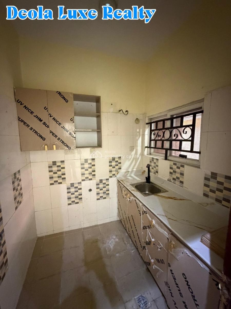 a Nice and Spacious 1 Bedrooms Apartment, Lekki Phase 1, Lekki, Lagos, Mini Flat (room and Parlour) for Rent