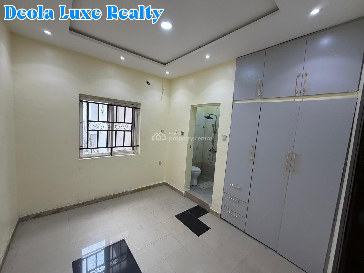 a Nice and Spacious 1 Bedrooms Apartment, Lekki Phase 1, Lekki, Lagos, Mini Flat (room and Parlour) for Rent